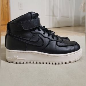 Nike Air Force 1 Upstep Hi